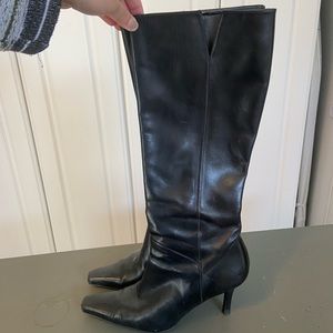 Stuart Weitzman Tall Black Leather Heeled Boots Size 8